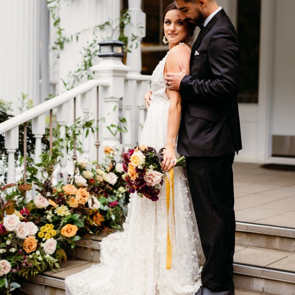 Norland Historic Estate Wedding by Calgary wedding photographer Ashley Daphne Photography
